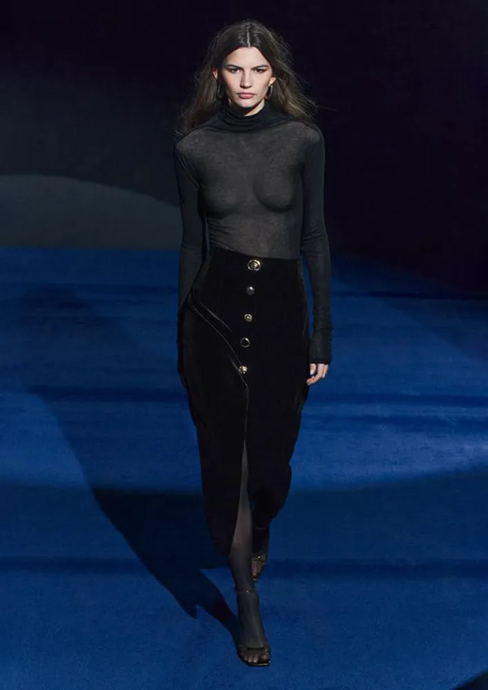 Black Front Slit Pencil Skirt