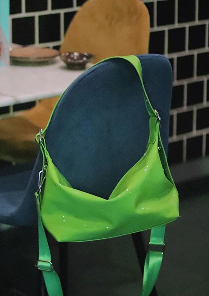 GREEN GEOMETRIC SHAPE SHOULDER BAG