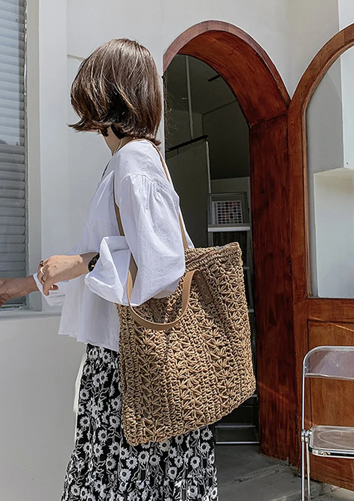 STRAW KHAKI KNIT GEOMETRIC TOTE BAG