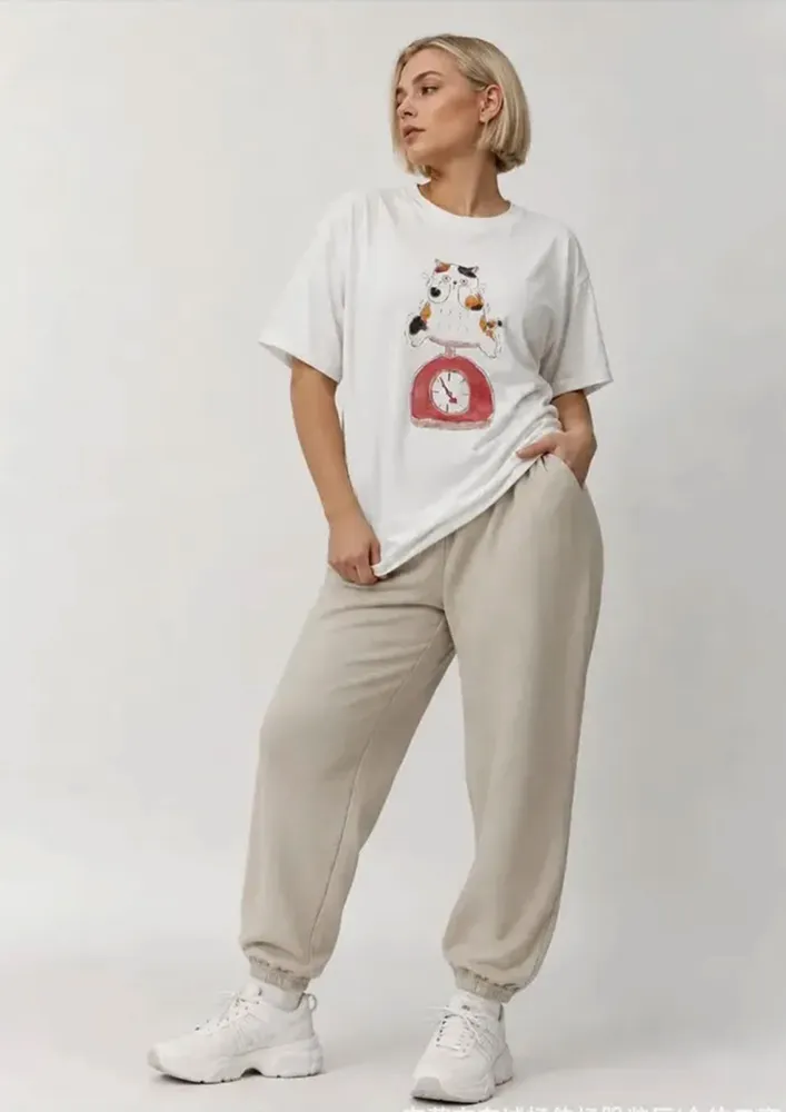 White Graphic Cat Round Neck T-shirt