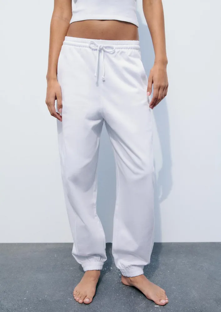 White Front Inseam Pocket Joggers