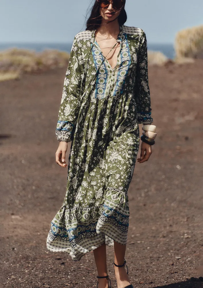 Tie-up Neck Bohemian Green Midi Dress