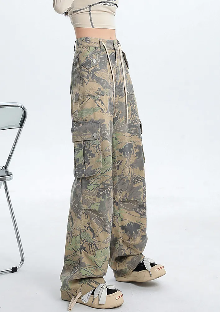 PRINTED HIGH-WAIST CARGO PANTS