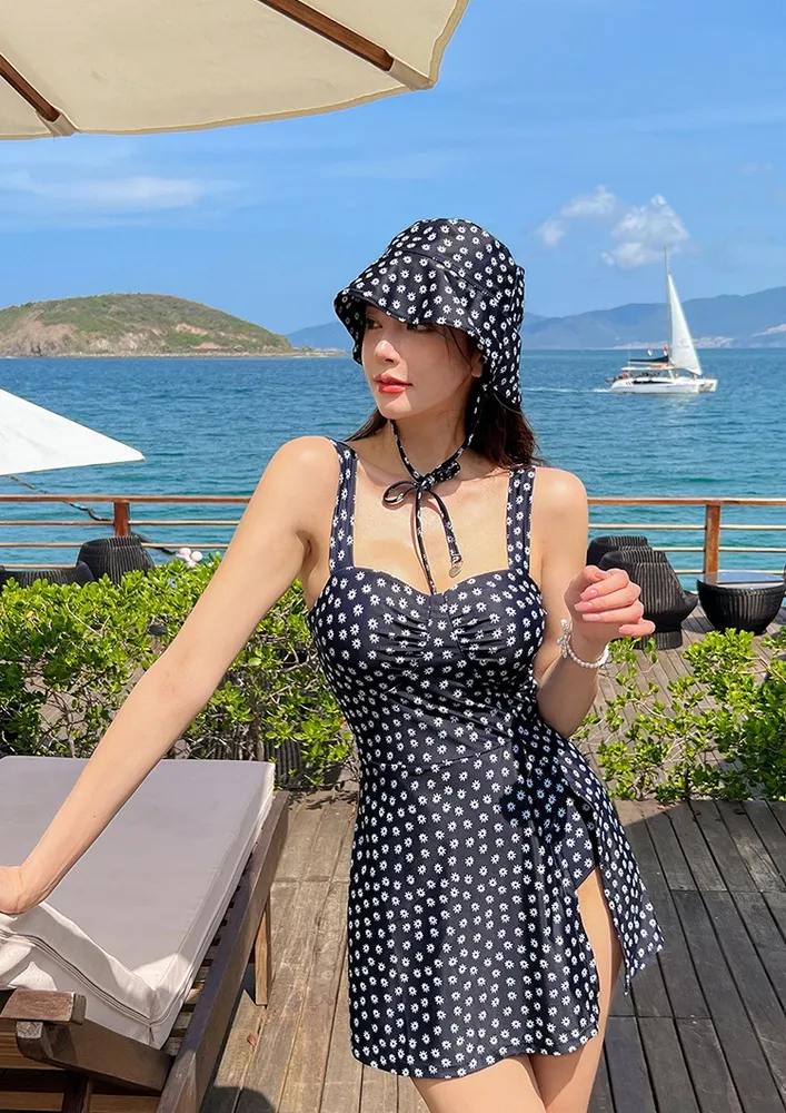 Printed Swimdress With Protection Hat