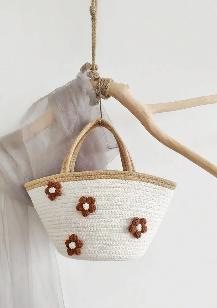 WHITE CONTRAST FLORAL EMBROIDERY  BEACH BAG