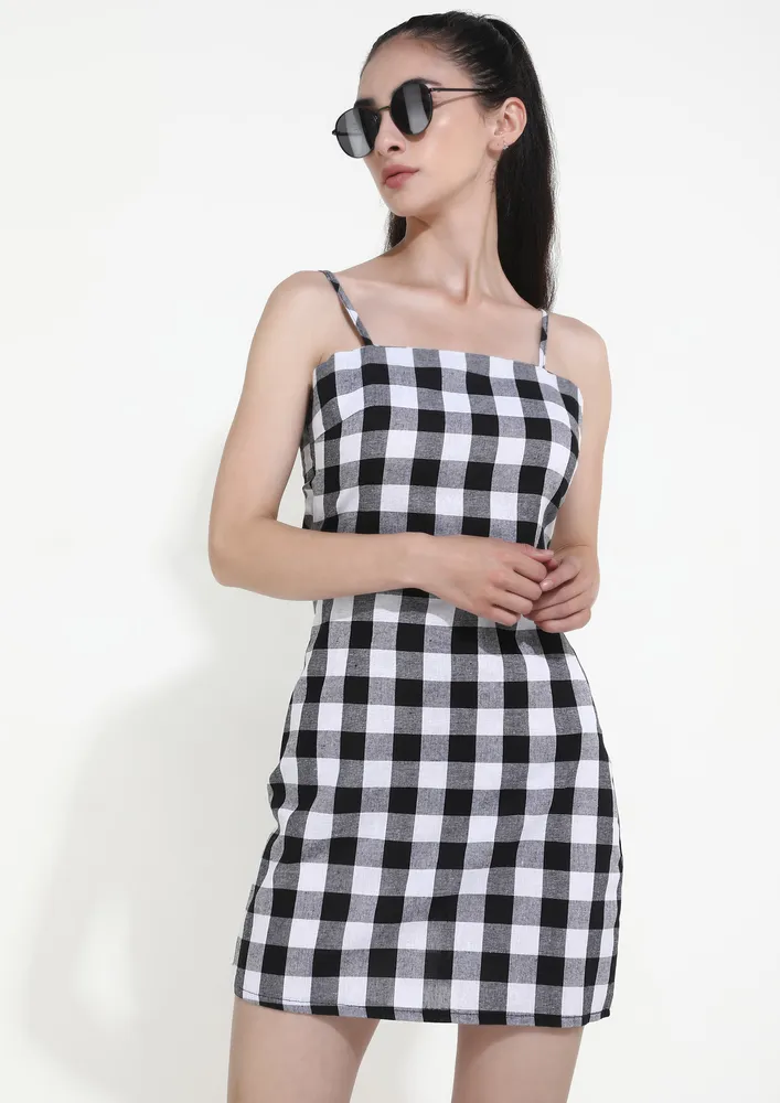 CHECK THE TREND PARADE BLACK CHECK DRESS