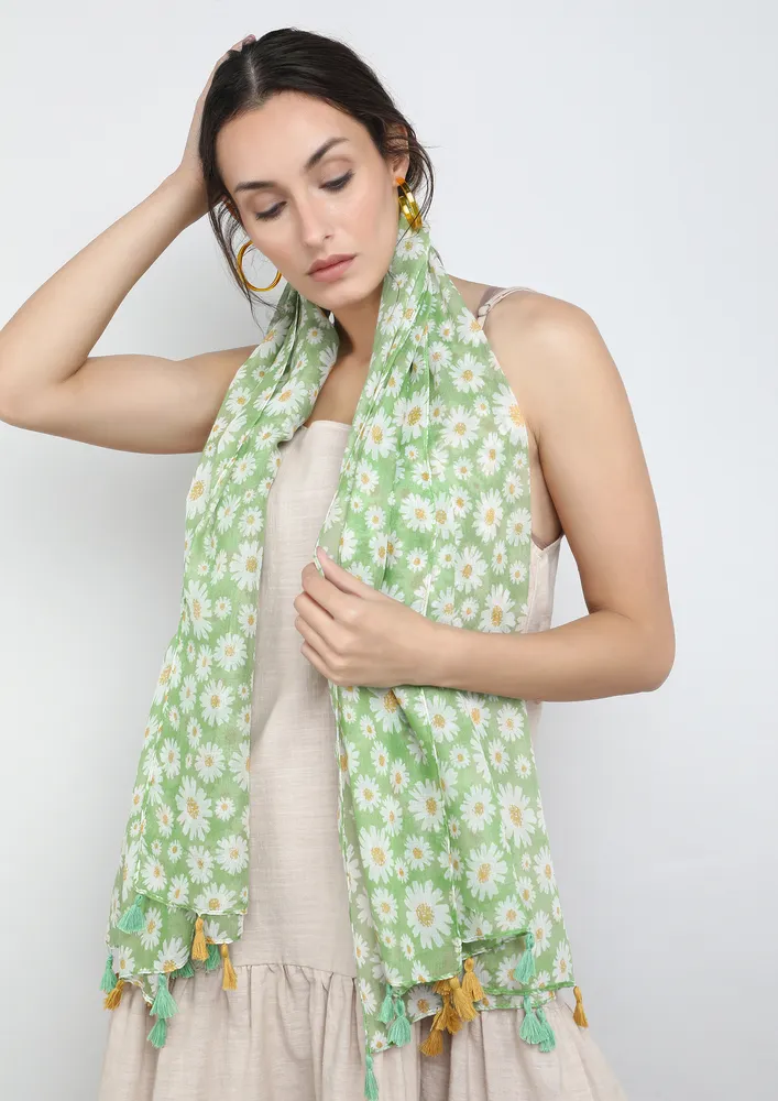 IN A MINUTE GREEN SCARF