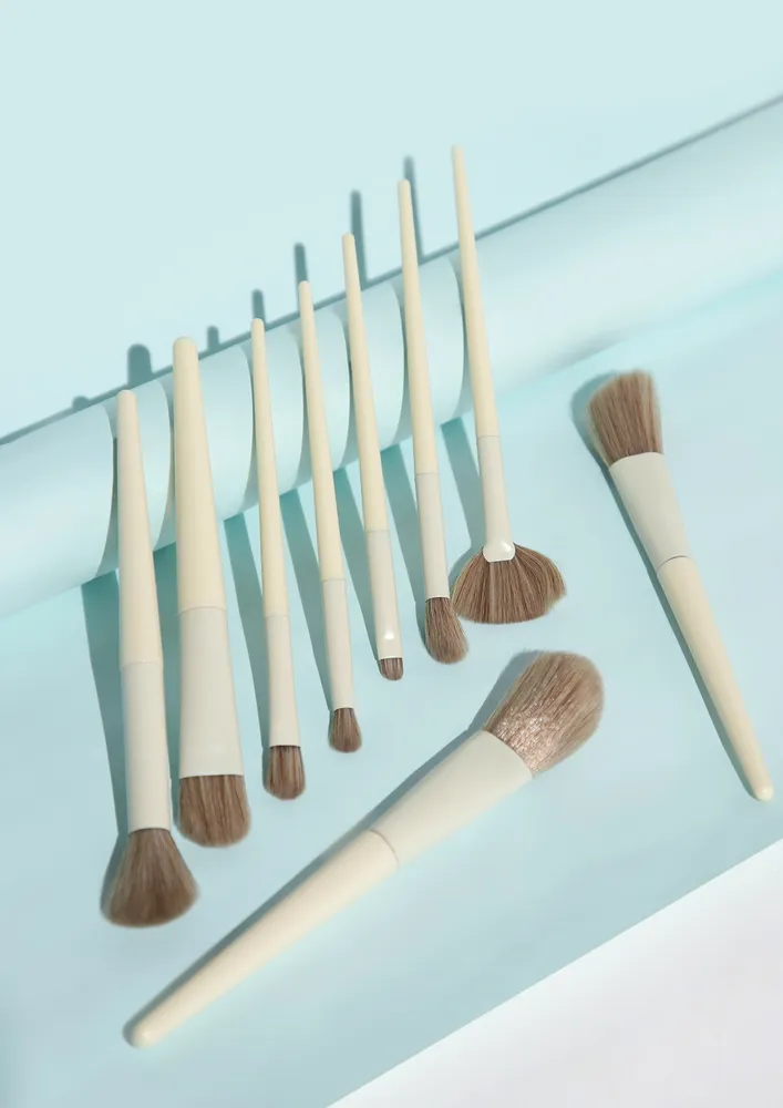 LOVE LIFE NUDE MAKEUP BRUSHES SET OF 10