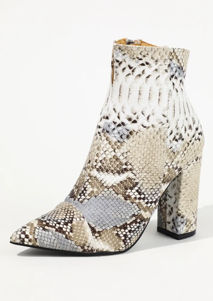 ANIMAL PATTERN ANKLE LENGTH BOOTS