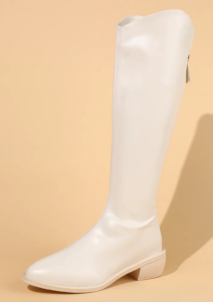 KNEE-HIGH TRIANGLE TOE BOOTS