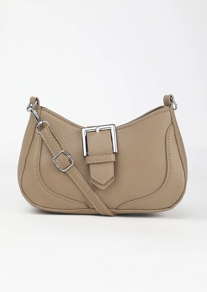 BUCKLE DETAIL FLAP ZIP-UP SHOULDER BAG