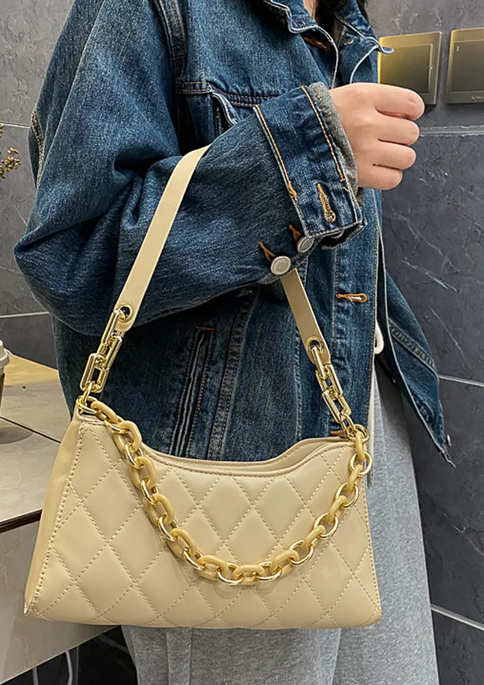 QUILTED ZIP-UP SHOULDER BAG