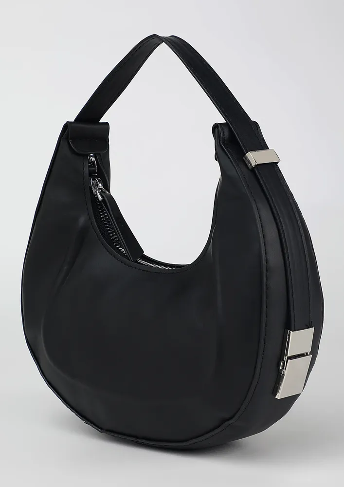 BLACK TWO-WAY ZIPPER SHOULDER BAG