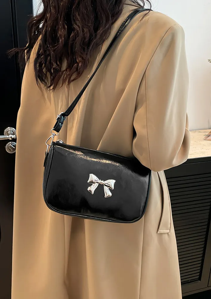 BOW EMBELLISHED ZIP-UP BLACK SLING BAG