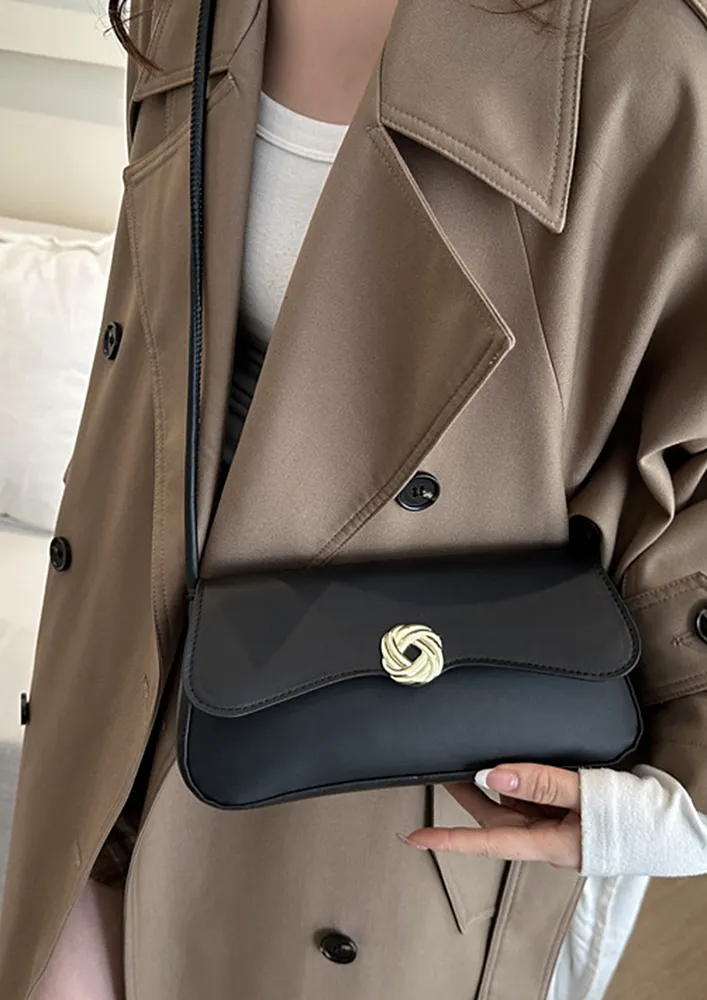 CURVED FLAP FRONT BLACK SHOULDER BAG
