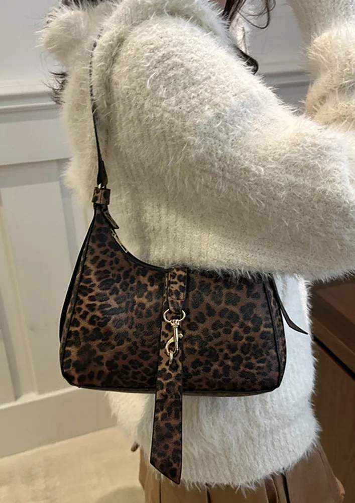 ANIMAL PATTERN ZIPPER CLOSURE SHOULDER BAG