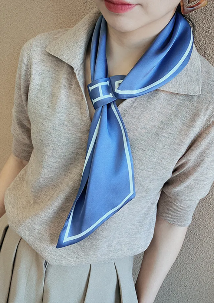 MINIMAL CUTIE BLUE SCARF