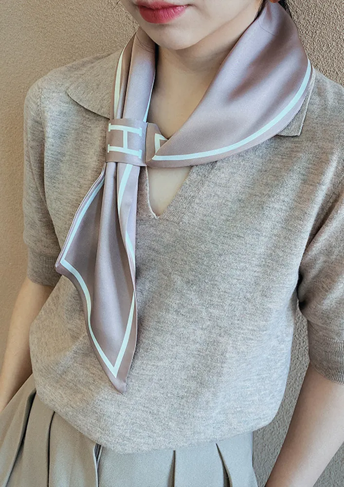 MINIMAL CUTIE KHAKI SCARF