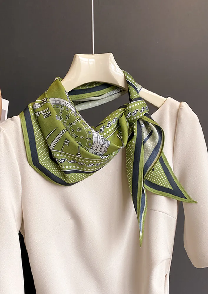 GREEN CUTESY-PRINT CONTRAST SCARF