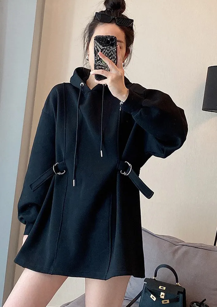 STYLISH BLACK HOODED BUCKLE-DETAIL JUMPER