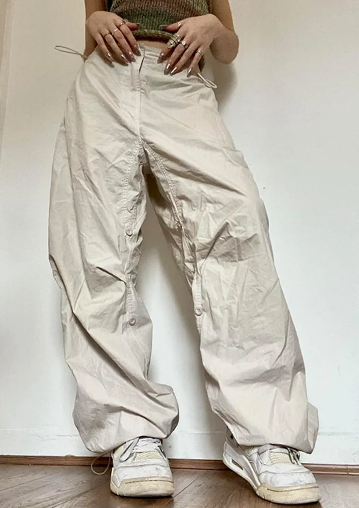 STREET STYLE OFF-WHITE PARCHUTE TROUSER