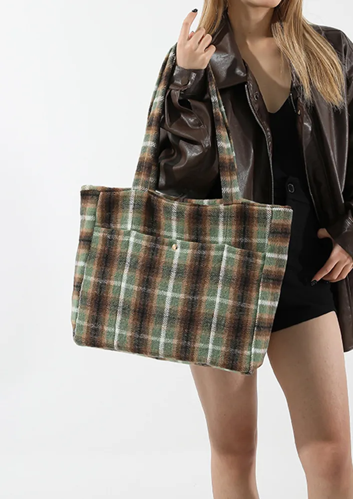 GREEN GEOMETRIC WOOLEN TOTE BAG