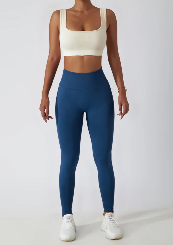 BREATHABLE BLUE SEAMLESS YOGA LEGGINGS