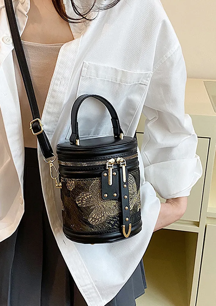 BLACK CONTRAST EMBROIDERY BUCKET BAG