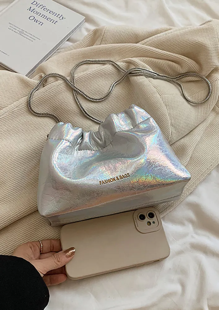 HOLOGRAPHIC SILVER HERRINGBONE CHAIN SLING BAG
