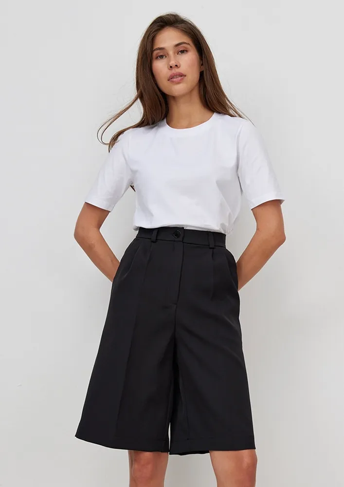 High Black Bermuda Shorts