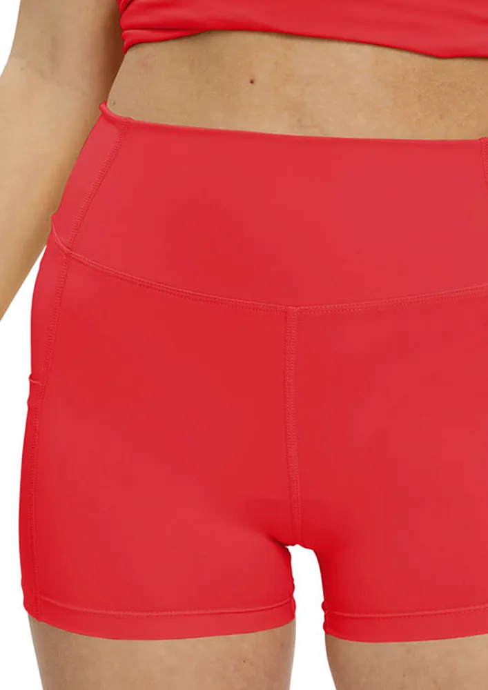 RED POCKET-DETAIL YOGA SHORTS