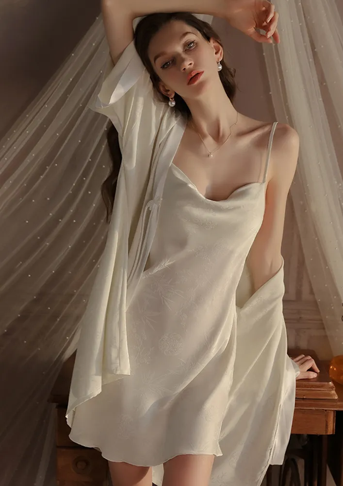 Drop Shoulder Sleeve Night Robe Free Size