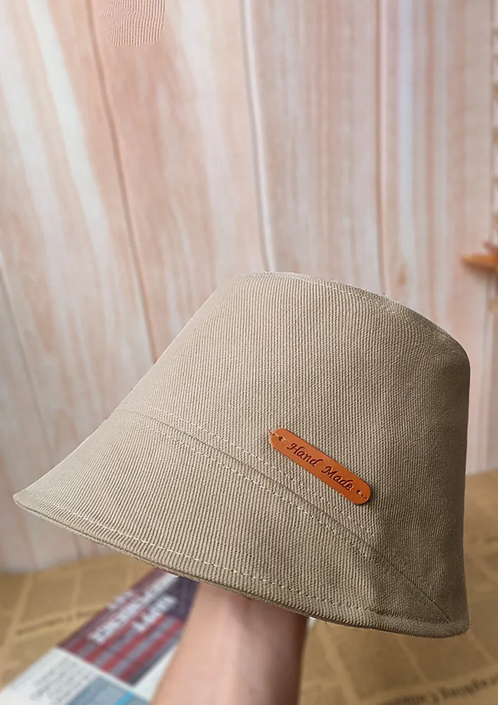 BEIGE ACRYLIC BUCKET HAT