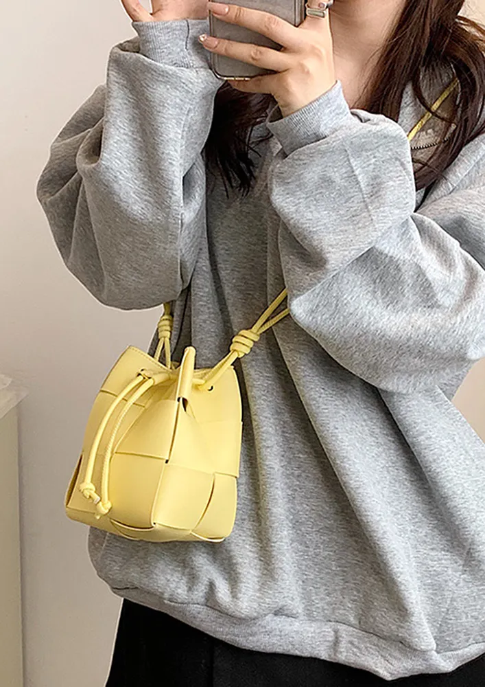 YELLOW DRAWSTRING CROSSBODY BUCKET BAG