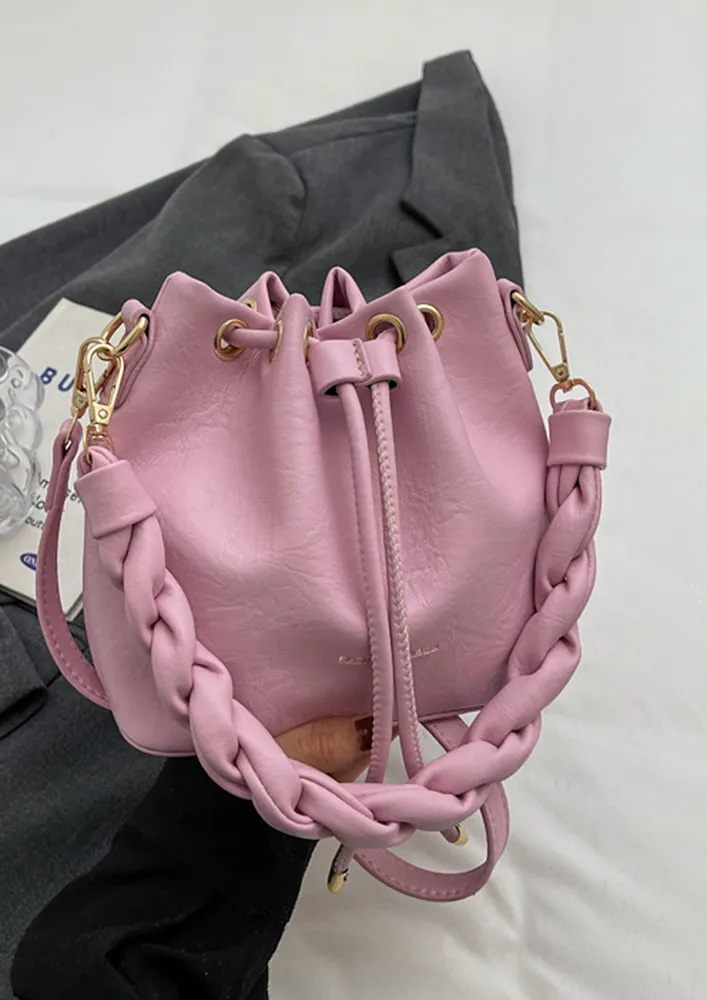 TEXTURED DETACHABLE STRAP BUCKET BAG