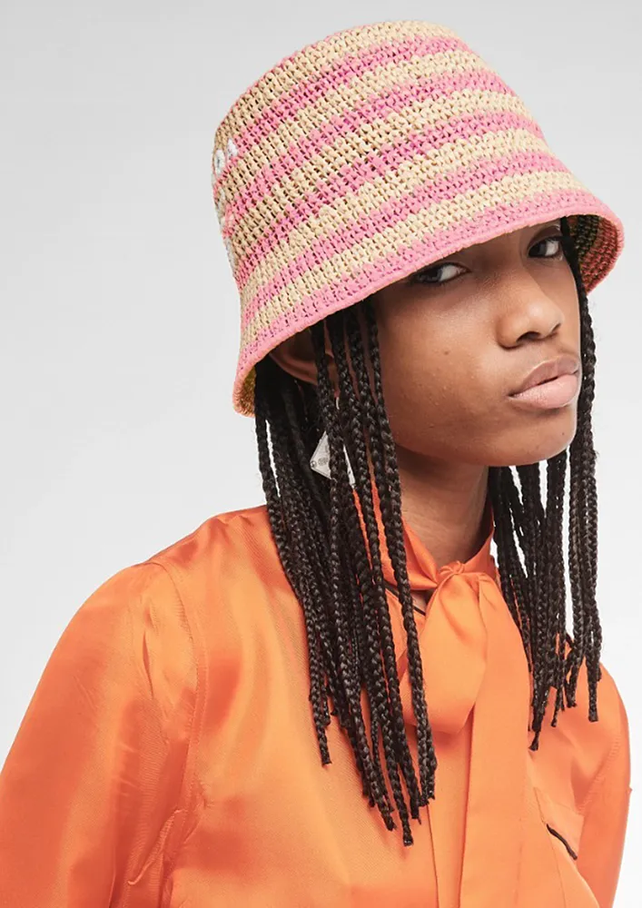 PINK STRAW-KNIT BUCKET HAT