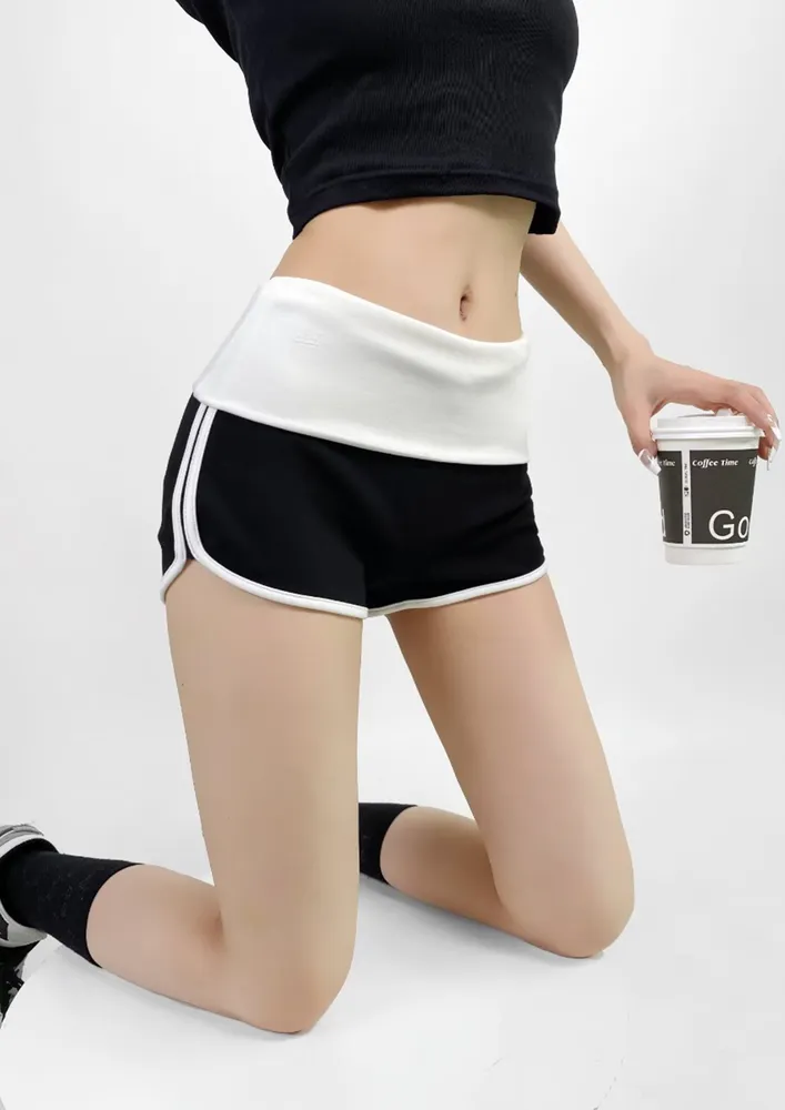 White-black Contrast Lined Hot Pants