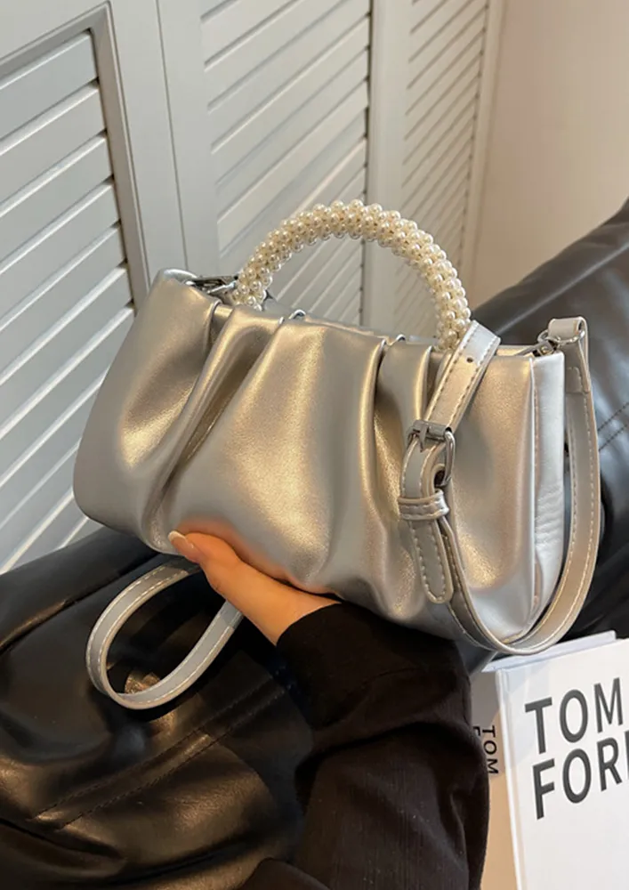 SILVER IMITATION PEARL HANDLE SHOULDER BAG