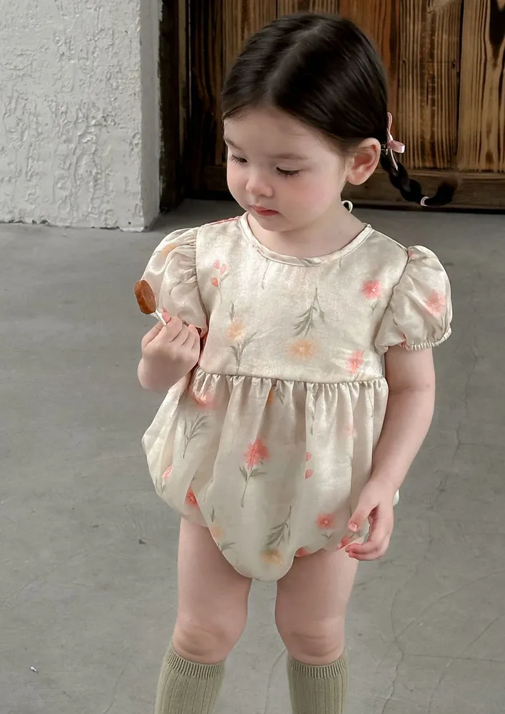 Girls Floral Pattern Puff Sleeve Onesie