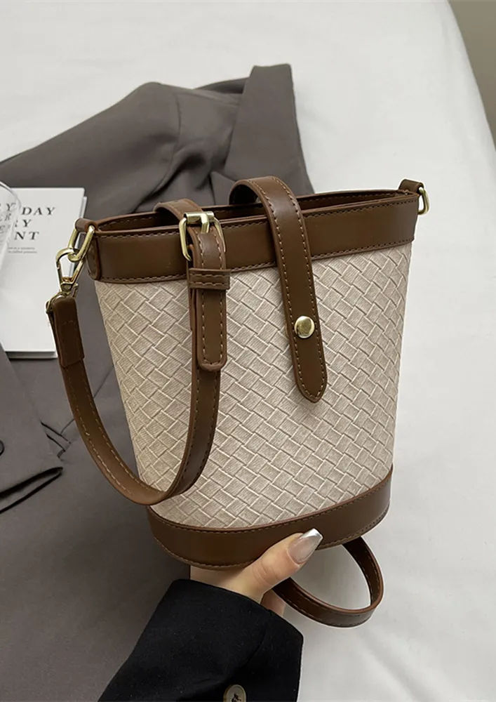 BROWN BASKET WEAVE TEXTURE BUCKET BAG