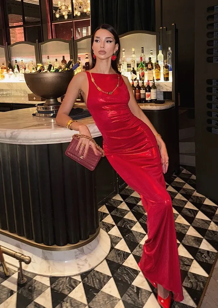 Red Backless Fishtail Silhouette Maxi Dress