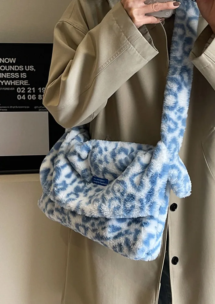 BLUE ANIMAL PRINT SOFT-FUR CROSSBODY BAG