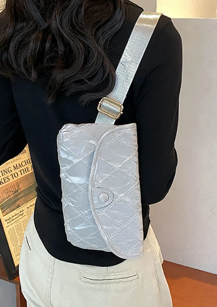 RHOMBUS PATTERN SILVER CROSSBDY BAG