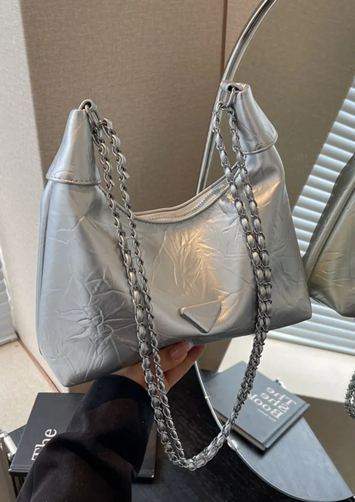 SILVER TEXTURED ADJUSTABLE STRAP HOBO BAG