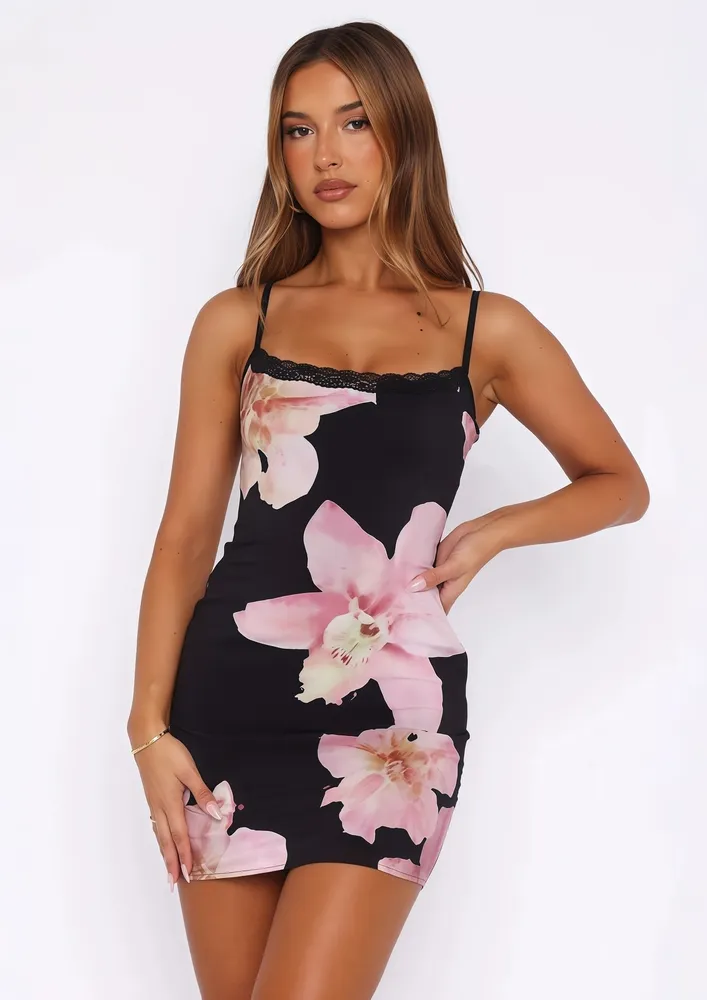 Black Floral Print Lace-trimmed Dress