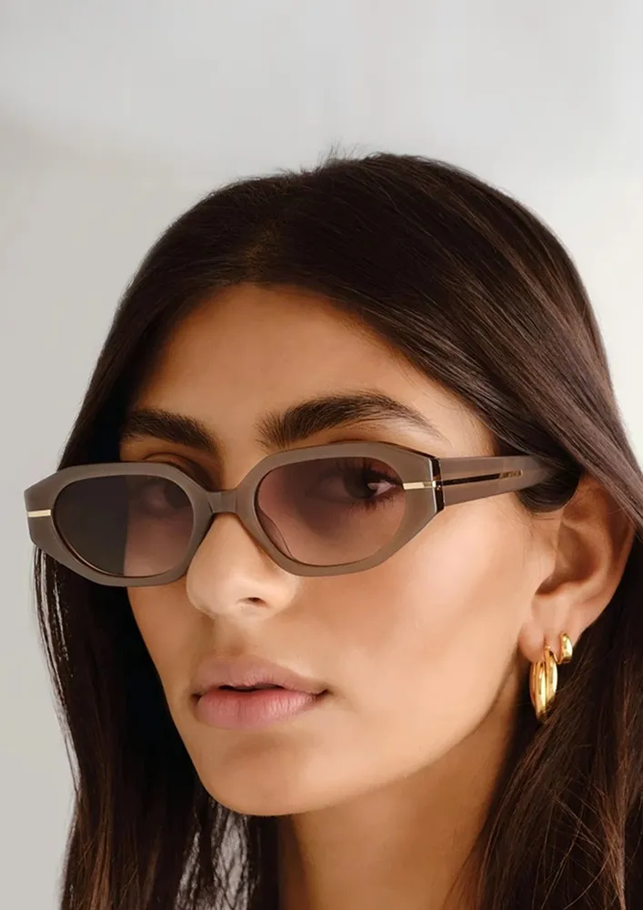 BROWN GEOMETRIC-FRAME RETRO-INSPIRED SUNGLASSES