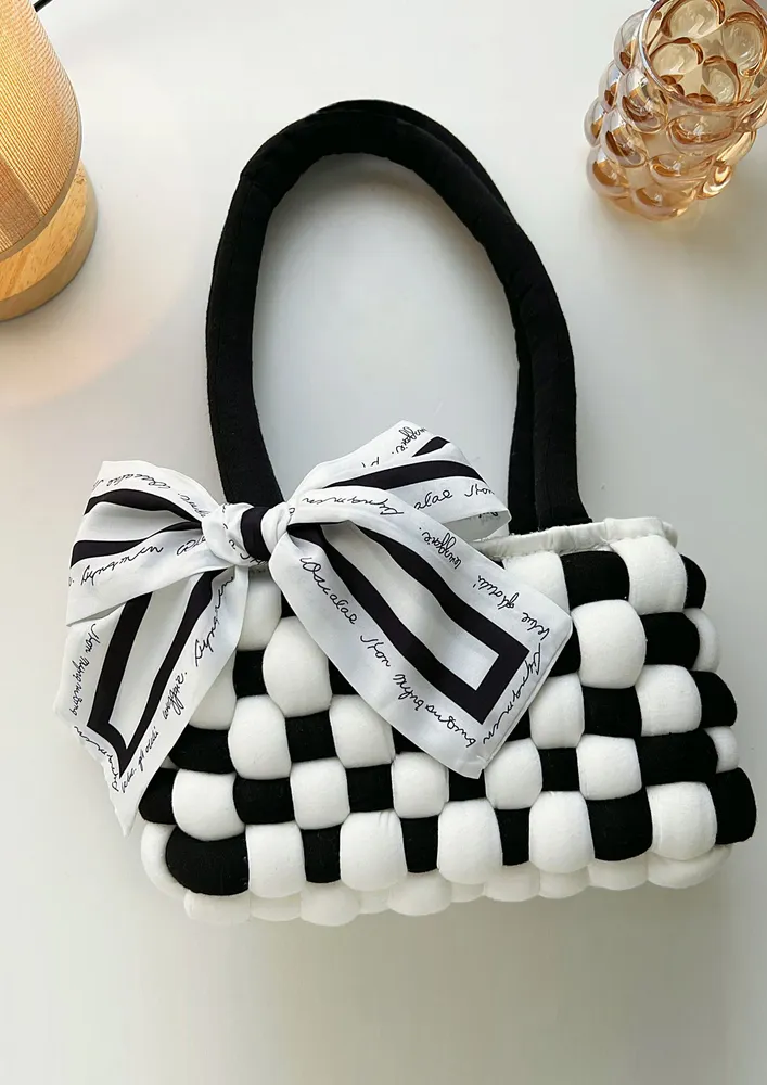 TEXTURED BLACK & WHITE SHOULDER BAG