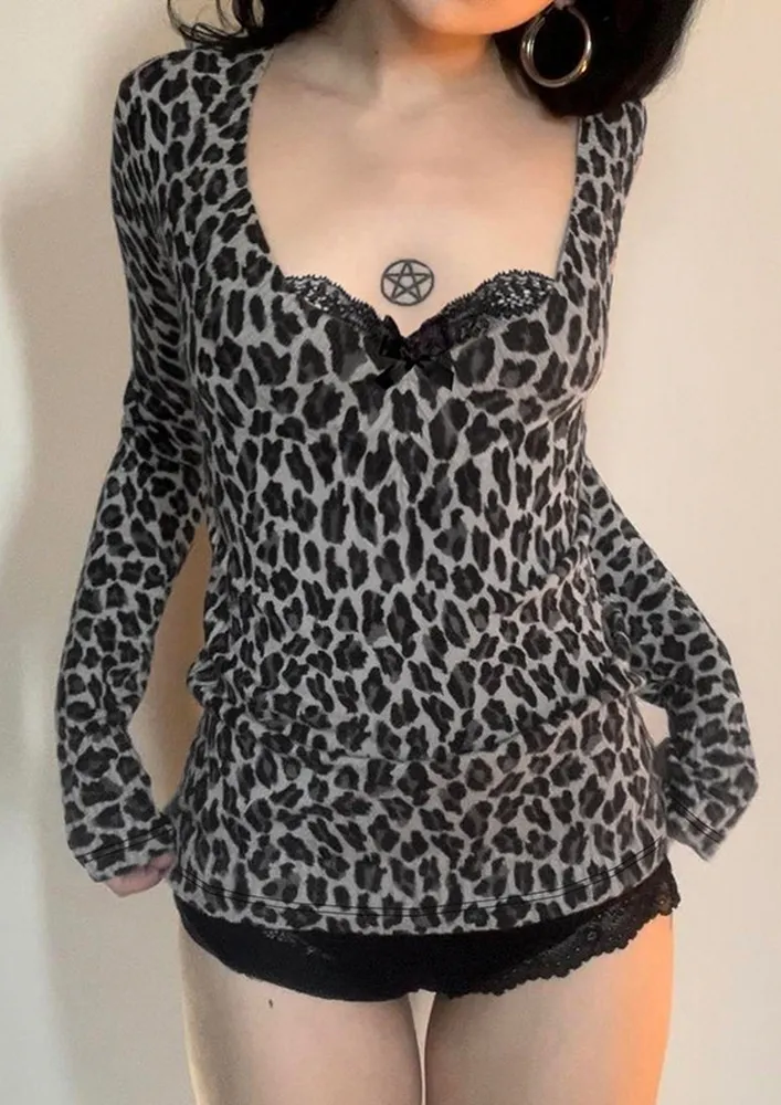 Sweetheart Neck Animal Pattern Top