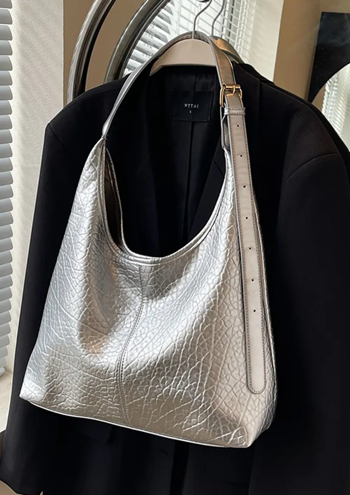 SILVER TEXTURED HOBO BAG W/ POUCH PURSE