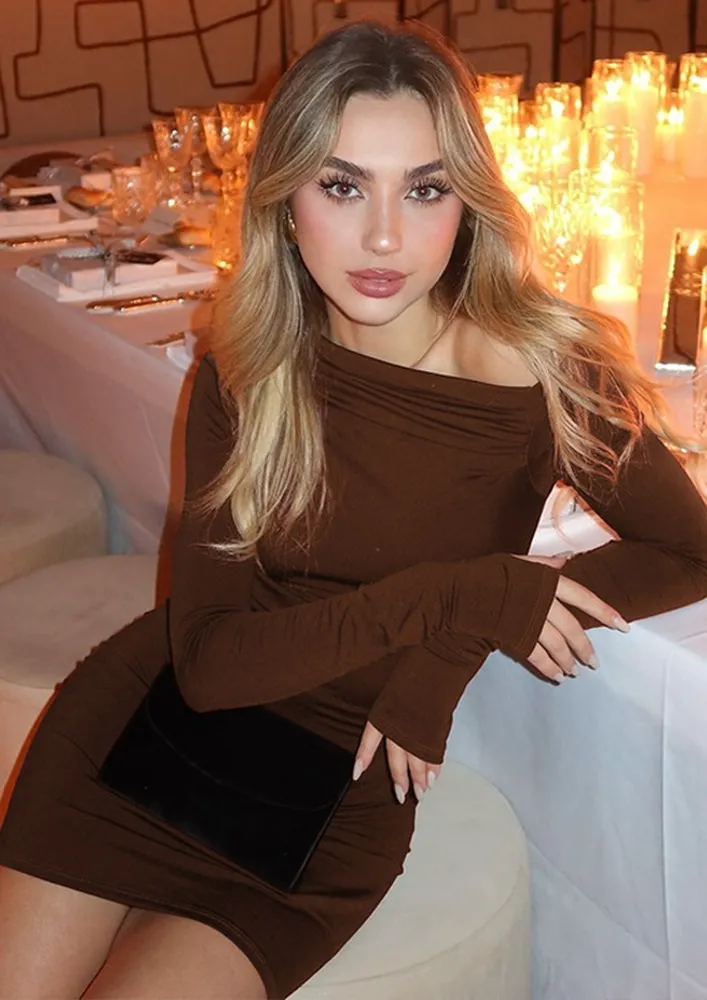 Thumbhole Sleeve Brown One-shoulder Dress